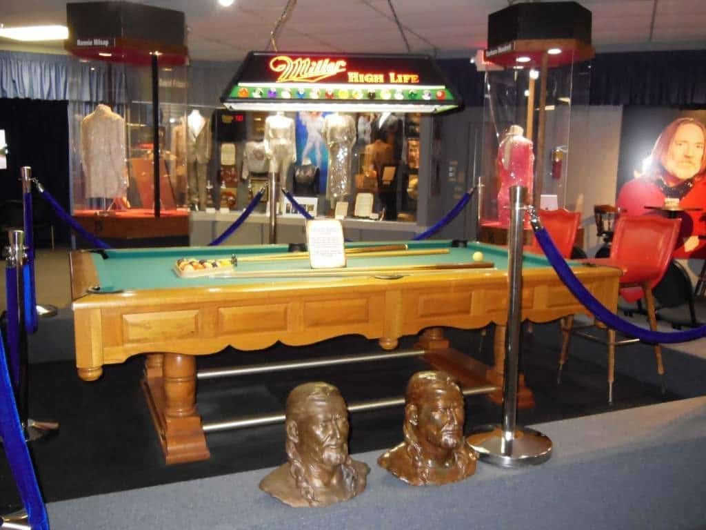 Willie Nelson and Friends Museum - pool table