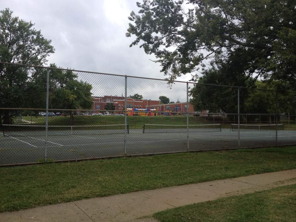 Fannie Mae Dees Park - Tennis Courts