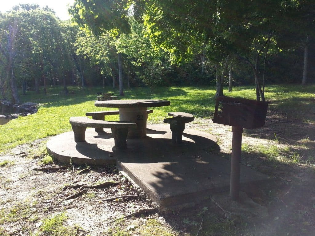 Lone Branch Recreation picnic table