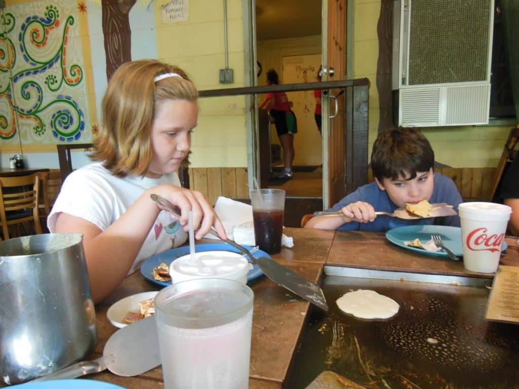 Nashville fun For families - pfunky griddle - making pancakes