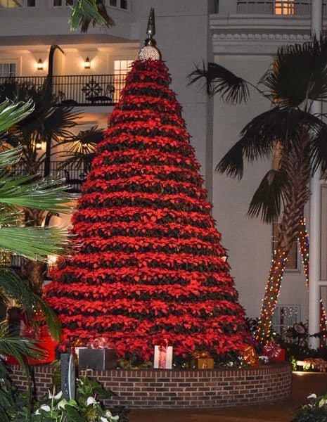 Gaylord Opryland Country Christmas - poinsettia tree