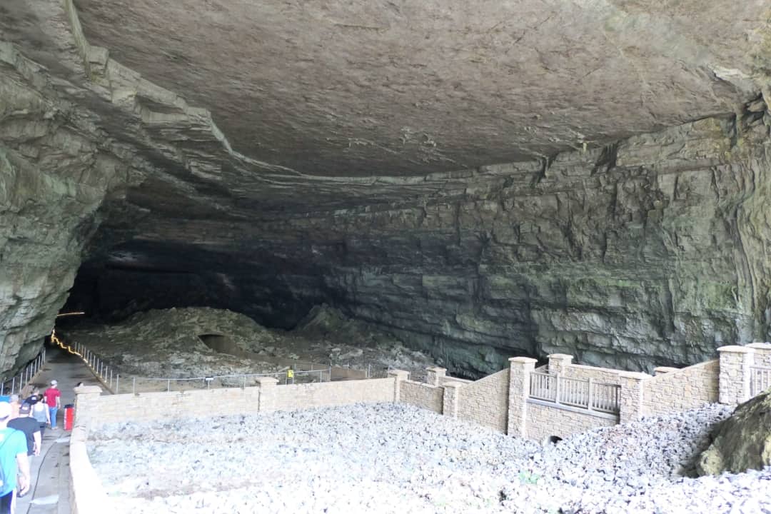Entrance to Cathedral Caverns
