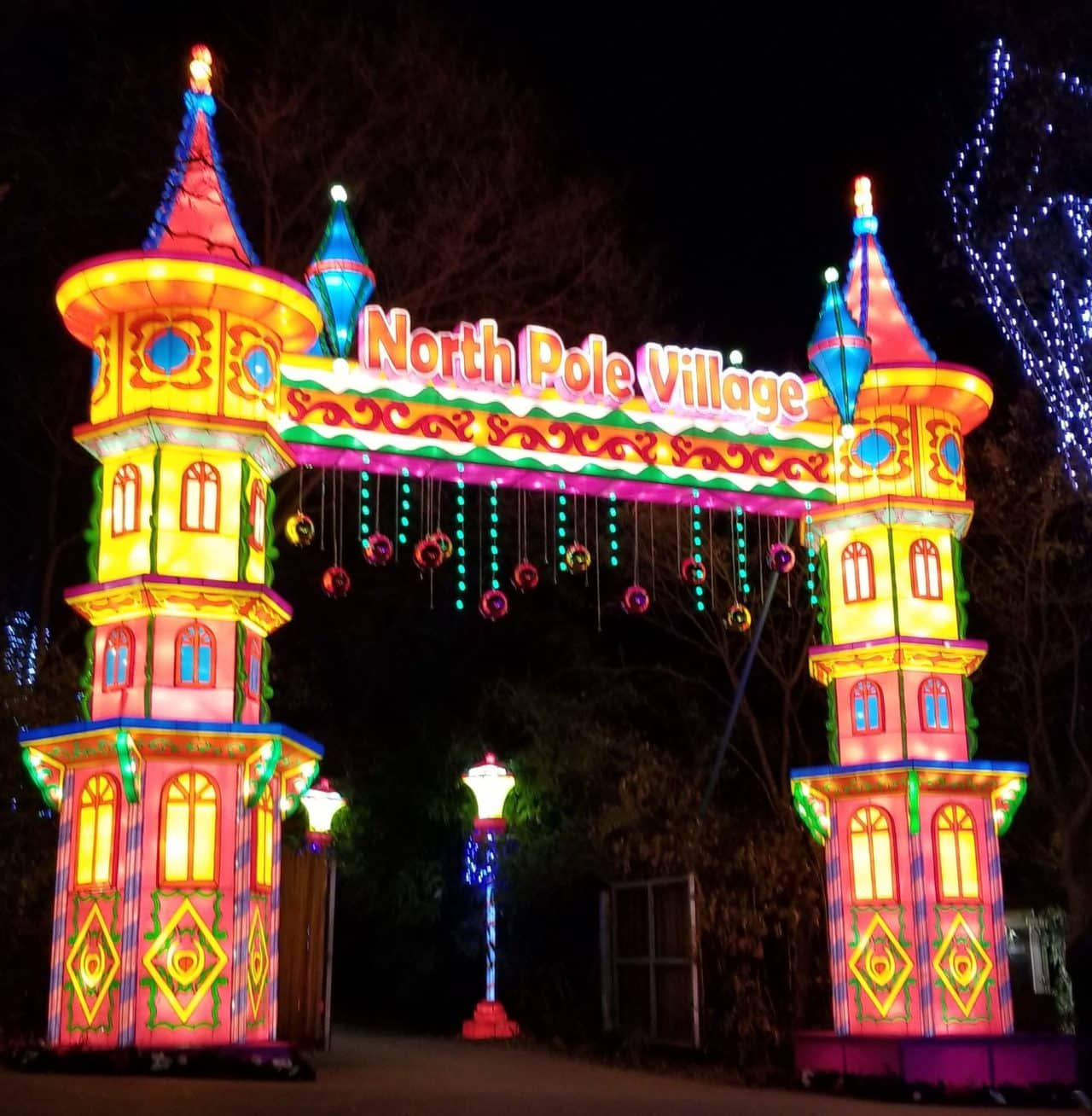 Light Up Your Holiday at Zoolumination • Nashville Fun For Families